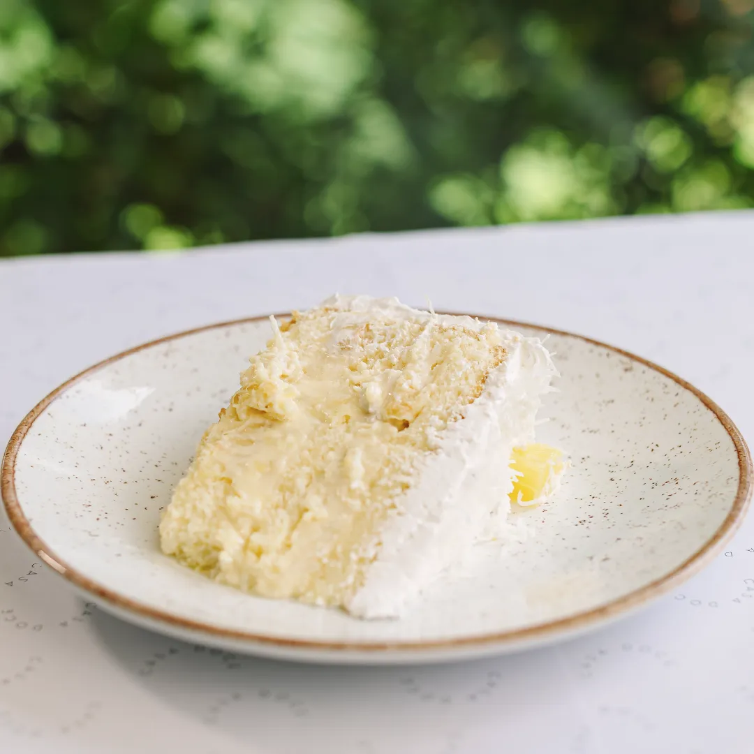 BOLO DE ABACAXI (FATIA)