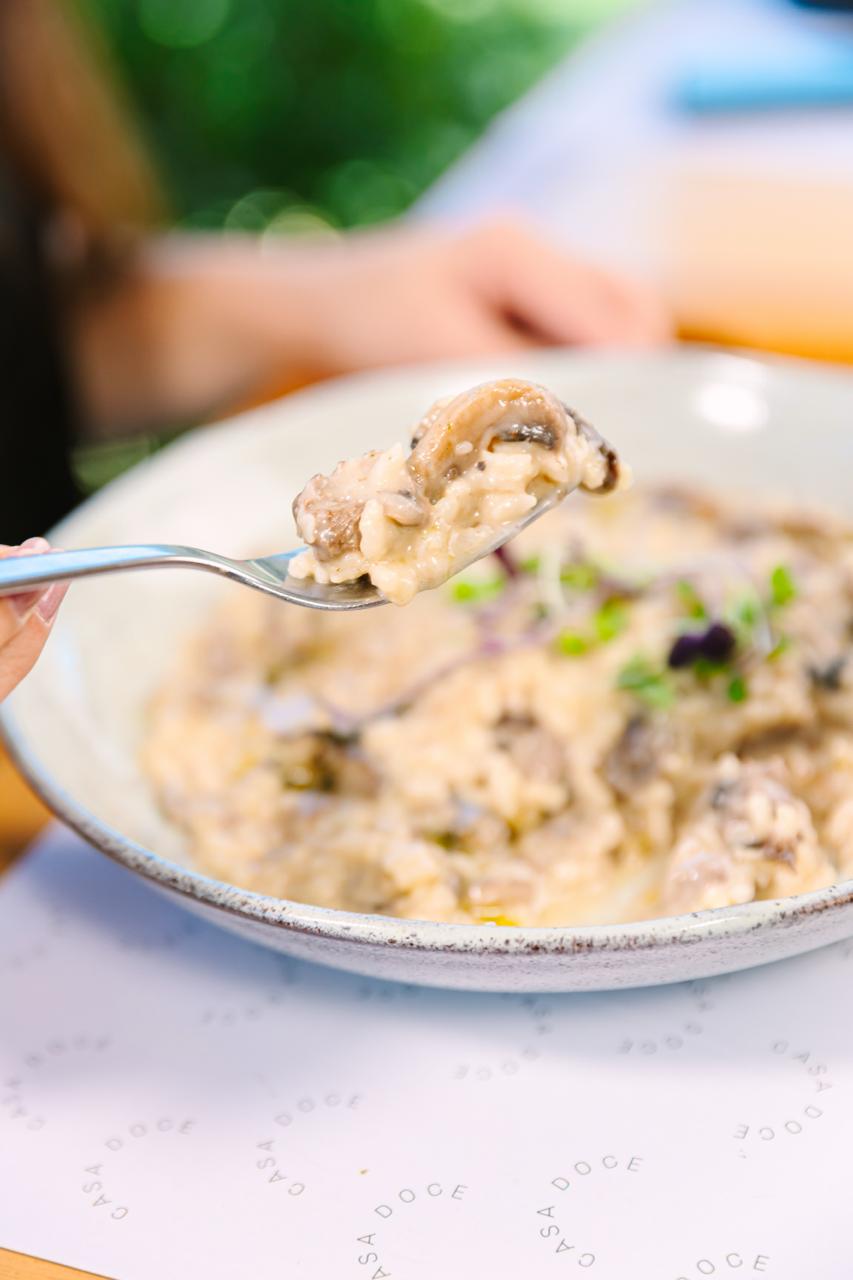 RISOTO DE FILÉ COM COGUMELOS